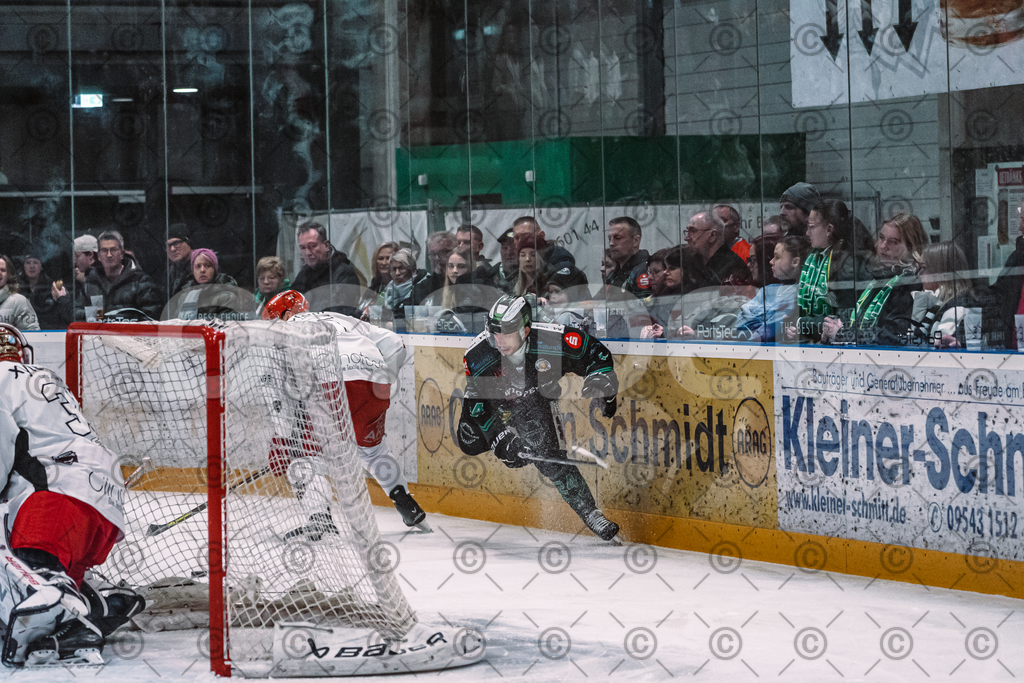 Alligators_vs_Hannover_PO_10_03_2026-9 | Höchstadt Alligators Fotogalerie: Eishockey-Action aus Franken. Professionelle Spielfotos, Portraits & Stadionbilder zum Download. Jetzt entdecken! - Realisiert mit Pictrs.com