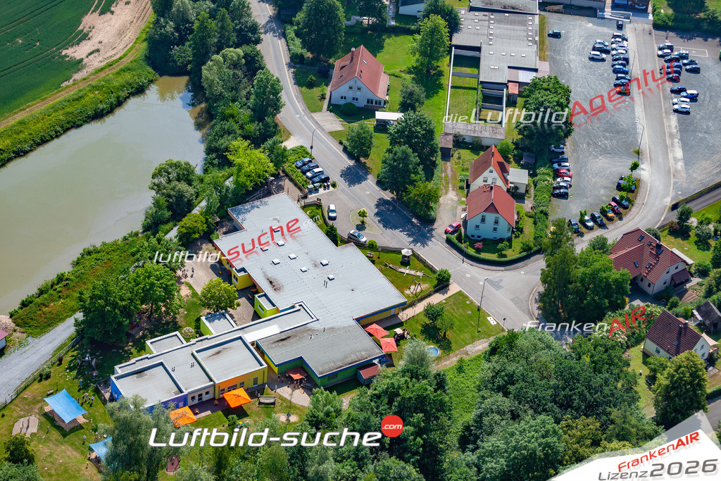 Das Luftbild der Stadt Redwitz Rodach wurde 2018 vom Flugzeug heraus erstellt (keine Drohne) Aufnahmehöhe ca.400 Meter- hohe Auflösung für beste Druck-Qualität