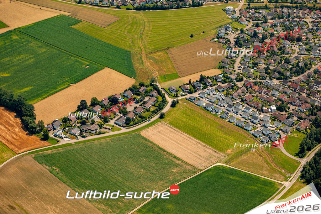 Das Luftbild zeigt : Sulpach Baindt - Die Luftaufnahme wurde 2024 vom UL-Flugzeug aus erstellt ( keine Drohne ) - Hochauflösende Luftaufnahme - Für grossformatige Ausdrucke geeignet. Die Geschenkidee !Mit Lizenz und Bildrechte bestellbar