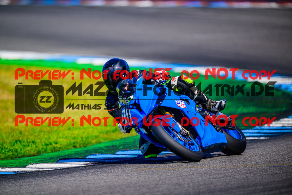 MaZZes_FotoMatrix_240520_6007705_8666 | WEISS