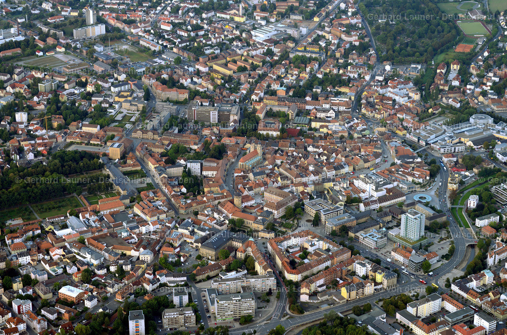 3291648 | Online-Shop für Luftbilder aus Deutschland. Seit über 45 Jahren baut Gerhard Launer das Luftbildarchiv mit unterschiedlichsten Themen stetig weiter aus.