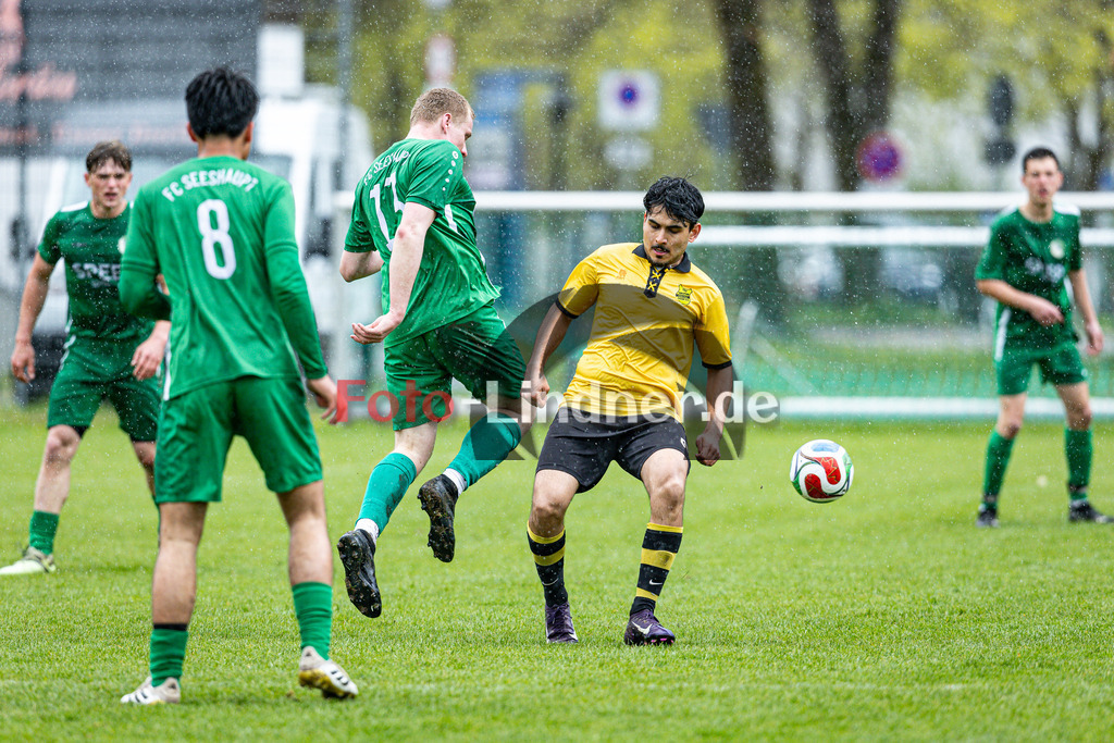 FC Seeshaupt gegen TSV Perchting-Hadorf | Fußball Herren A-Klasse Gruppe 5 Zugspitze 2025/26 19. Spieltag, FC Seeshaupt gegen TSV Perchting-Hadorf, 20260419,Zweikampf,2026-04-19 in Seeshaupt (Sportplatz Seeshaupt, Platz 1, Bahnhofstr. 12), Vincent MEISTER (FC Seeshaupt 13), Saki GHAZNAWI (TSV Perchting-Hadorf 19)Copyright: WolfgangxLindner www.foto-lindner.de