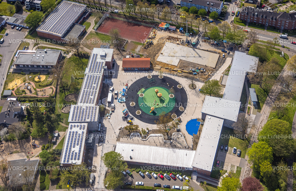 Herne230403222Ost | Luftbild, Kolibri-Schule, Stadtteilzentrum H2Ö, kreisförmiger Spielplatz, Solardach, Herne-Süd, Herne, Ruhrgebiet, Nordrhein-Westfalen, Deutschland