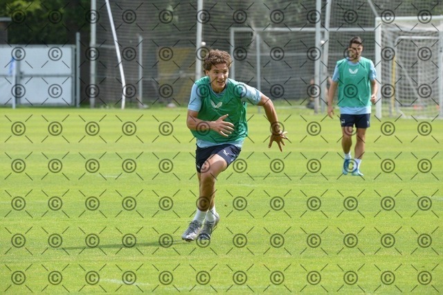 RGE_9995 | Hertha BSC, 2.Bundesliga, Herren, Fußball, Training auf dem Schenckendorffplatz, Montag 10.08. 2026, Saison 2026/27,  im Bild Soufian Gouram (Hertha BSC ),  Fotograf: Ralf Gebhardt - Realisiert mit Pictrs.com