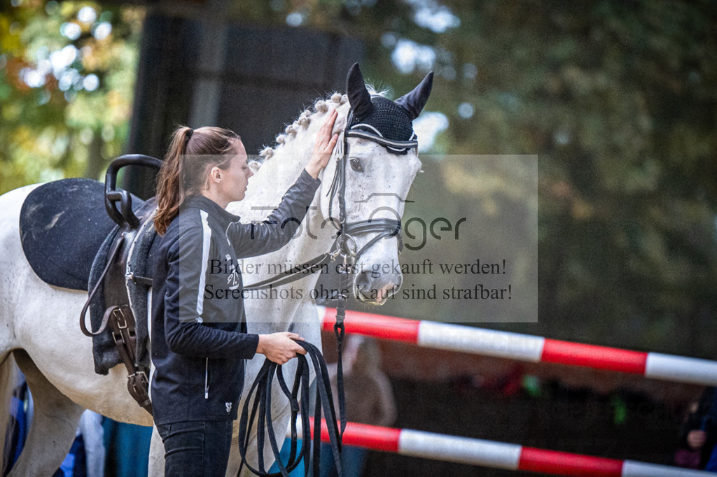 DOS_0170 | Entdecke hochwertige Reitturnierfotos von Foto Oger. Professionell, emotional und authentisch – jetzt Lieblingsmomente im Shop bestellen.Deutschlandweite Turnierfotografie. - Realisiert mit Pictrs.com