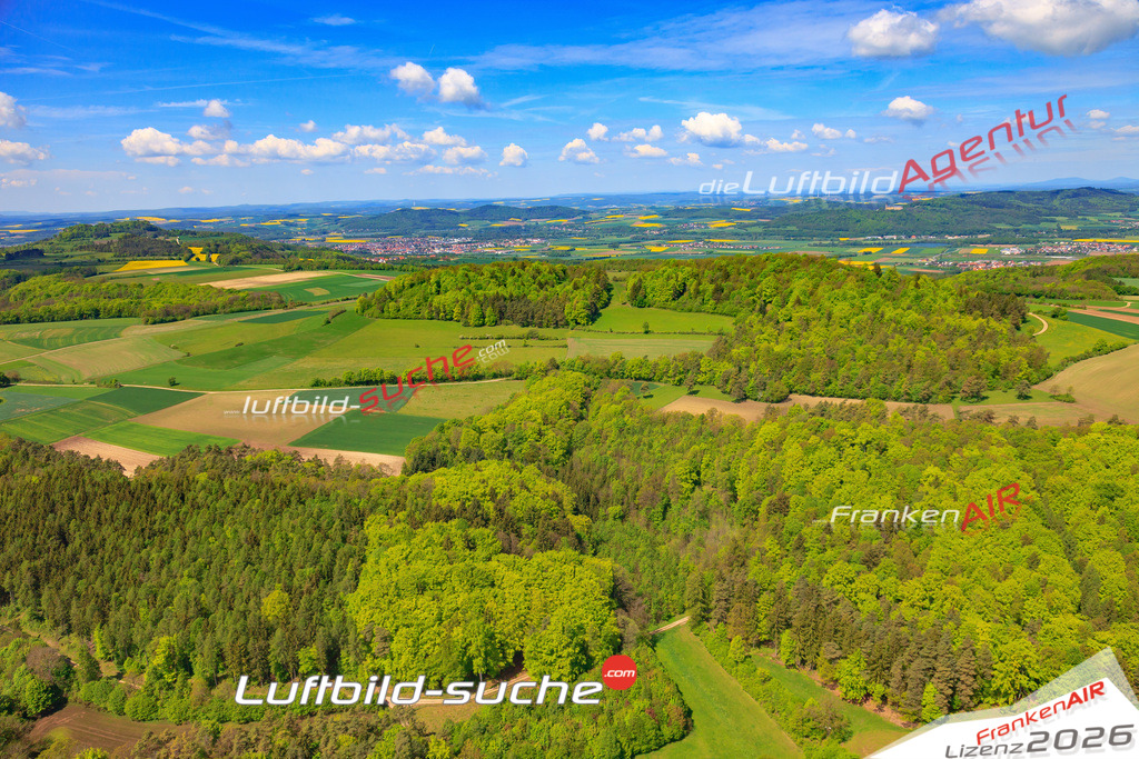 Die Luftaufnahme der Stadt Staffelberg wurde 2017 vom Flugzeug heraus erstellt ( keine Drohne )- hohe Auflösung für beste Qualität