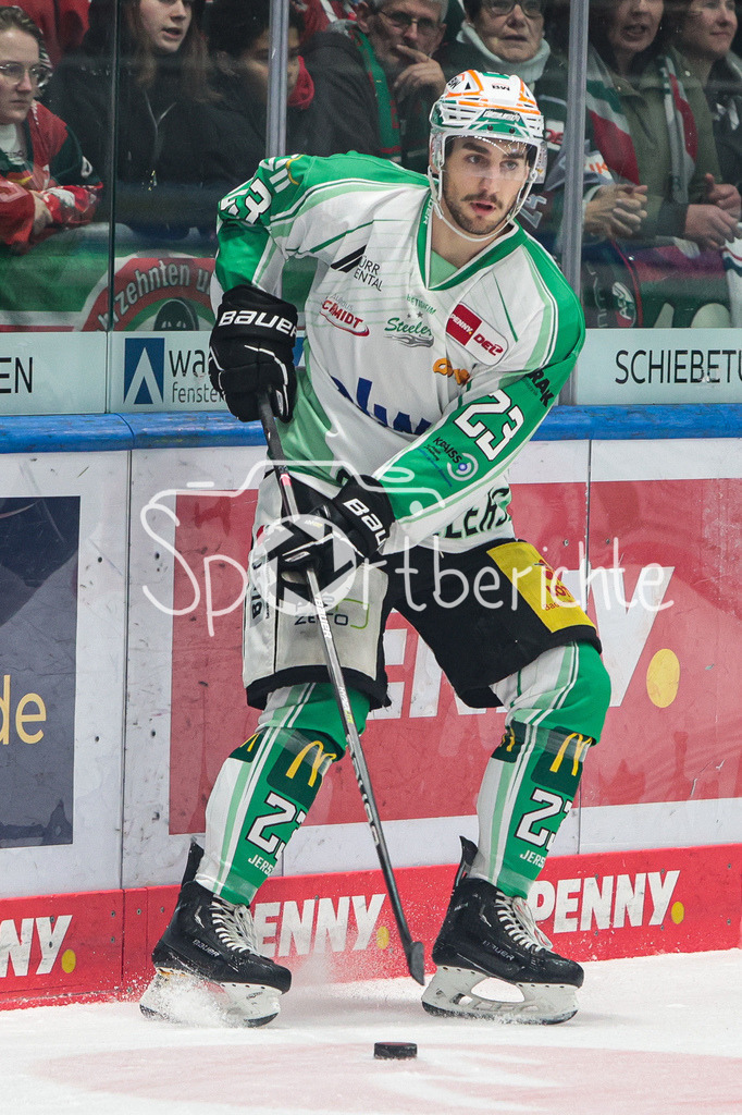 Augsburger Panther - Bietigheim Steelers | Jimmy MARTINOVIC (SCB #23) am Puck