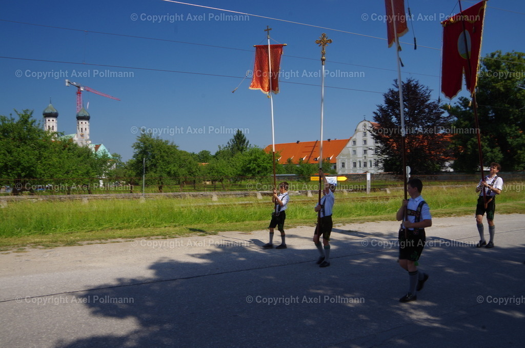 IMGP4359 | fotografiert von Axel PollmannLeonhardi Wallfahrt Benediktbeuern und Murnau, Fronleichnam, Fasching, Landschaft im Loisachtal und Benediktbeuern  - Realisiert mit Pictrs.com