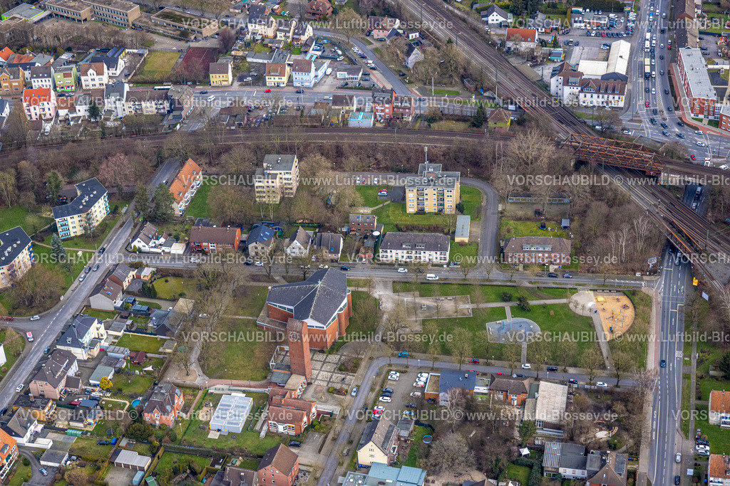 Hamm230215101 | Luftbild, Herz-Jesu Kirche und Karlsplatz, Stadtbezirk Heessen, Hamm, Ruhrgebiet, Nordrhein-Westfalen, Deutschland