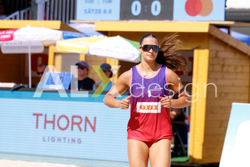 Obi BeachTour 2026 - Basel | BASEL, SWITZERLAND - JULY 19: ZOÉ FLÜCKIGER (SUI) during the Obi BeachTour 2026 match between CSONTOS / DEECKE (SUI) and FLÜCKIGER / DEMIERRE (SUI) at Barfüsserplatz on July 19, 2026 in Basel, Switzerland. - Realisiert mit Pictrs.com
