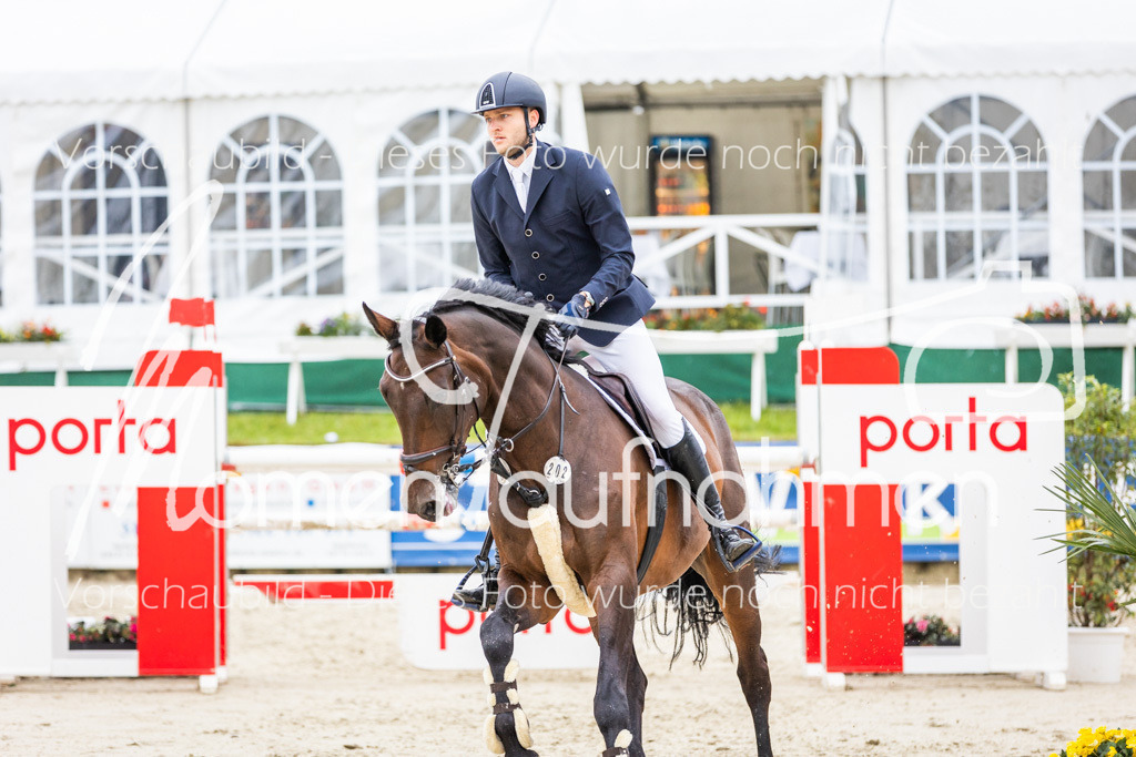 BHO-2PhSpr-M-147 | MomenTaufnahmen Pferdesportfotos