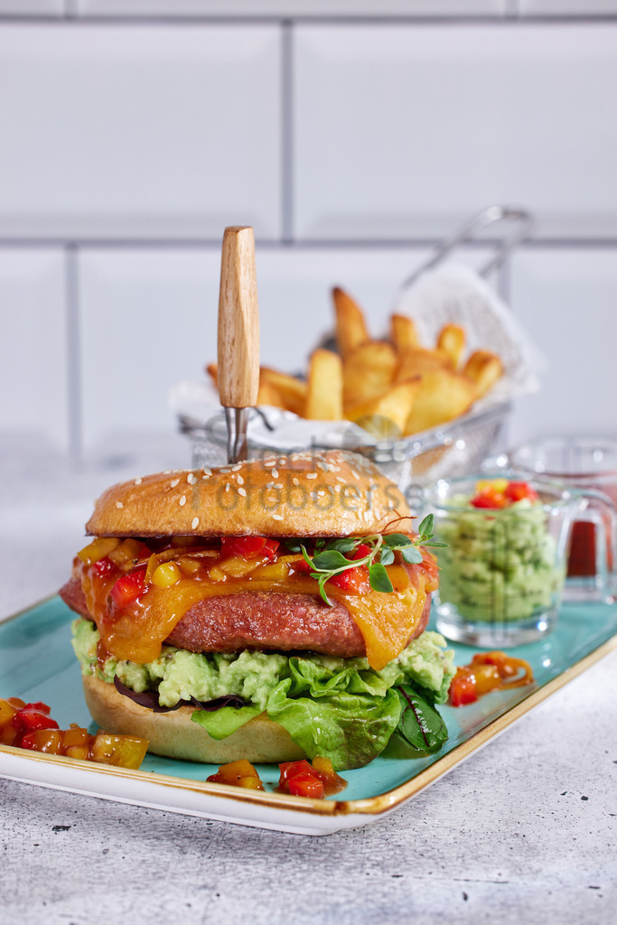 vegan_moi_Burger_MexicanStyle 2 | Stockfotos, Picsomania, MGM-Services, Michael Gerlach, Auftragsbilder, Auftragsarbeiten, Workshops, Shooting, Reisefotografie, Produktfotografie, Foodfotografie, Hochzeitsfotografie, Saarland, Fotografin, Fotograf, Hochzeitsbilder, Saarlouis, Hundeshootin