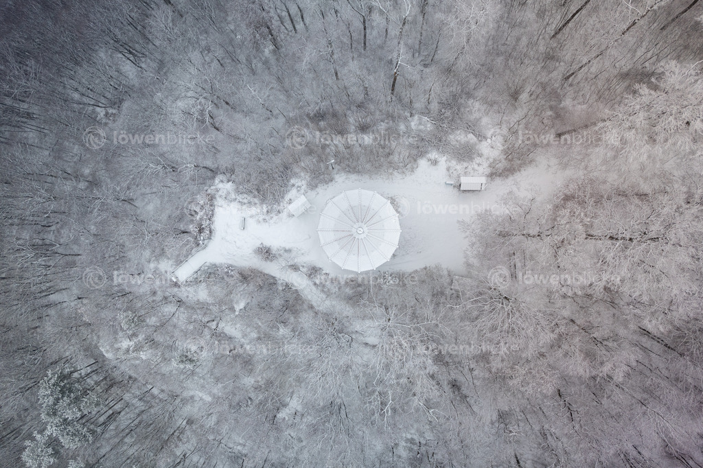 Ödenturm von oben im Schnee | löwenblicke | shop