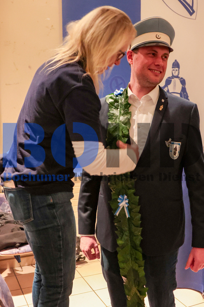 Maiabendfest 2024 {date} -  | {headline}



(Foto: Sebastian Sendlak / BOND)

 - Realisiert mit Pictrs.com