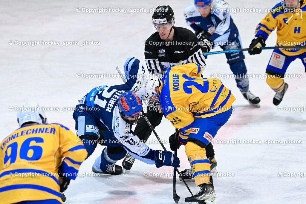 ESC Steindorf vs. EHC Althofen | Puff Wolfgang Referee, #21 Steiner Moritz ESC Steindorf, #20 Kogler Benjamin EHC Althofen, ESC Steindorf vs. EHC Althofen, ESC Steindorf vs. EHC Alhofen am 03.03.2024 in Steindorf (Ossiachersee Halle), Austria, (Photo by Bernd Stefan)