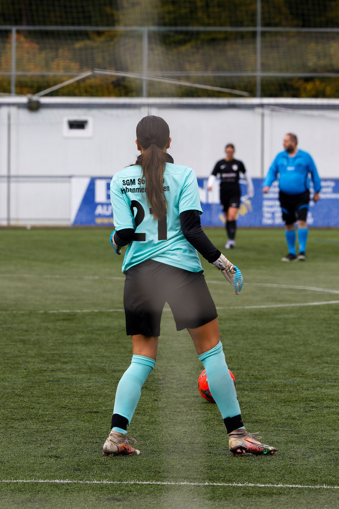 FCHHOH_251005_9625 | 1.FC Heidenheim 1846 II vs. SGM Hohenmemmingen/Sontheim, Fußball, Frauen, Bezirksliga, 2025/2026, 4. Spieltag, 05.10.2025 in Heidenheim, Kunstrasen b. Voith-Arena West(Foto: Michael Bulling) - Realisiert mit Pictrs.com