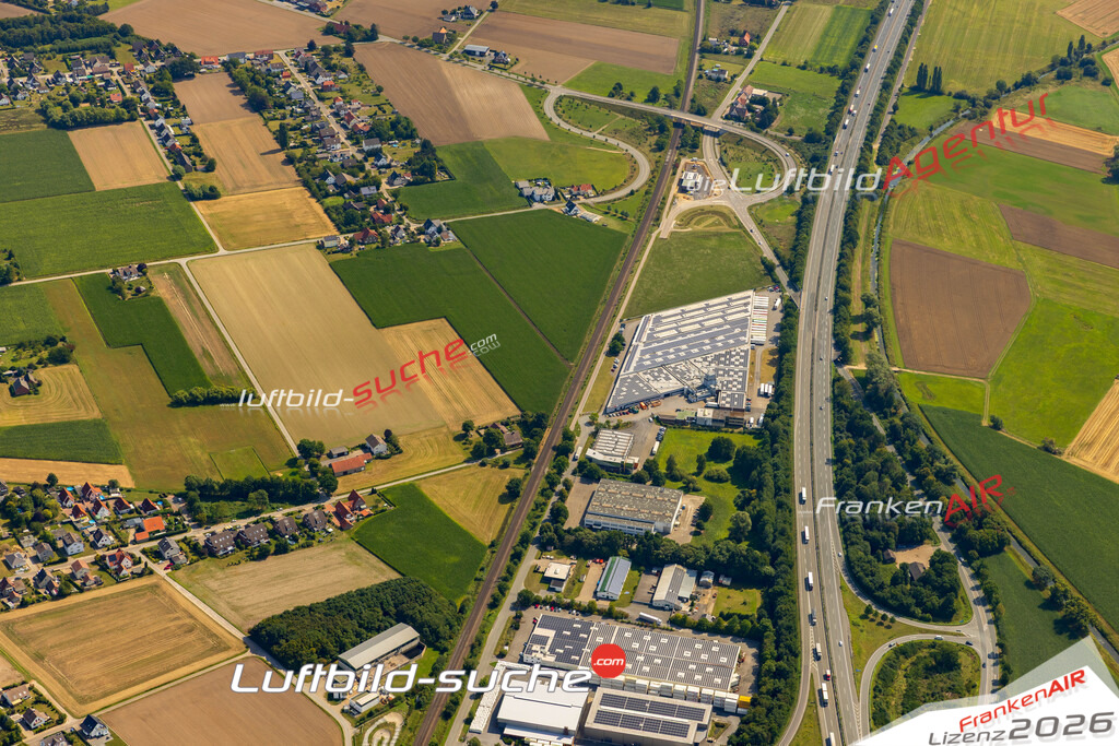Schrägluftbild  Ostkilver  Rödinghausen - Das Luftbild wurde 2025 vom UL-Flugzeug heraus erstellt (ohne Drohne- keine Drohnenaufnahme ) - Hochauflösende Luftaufnahme -Nicht vergleichbar mit Google Maps oder Satelittenbilder- Die Geschenkidee !Mit Lizenz und Bildrechte bestellbar
