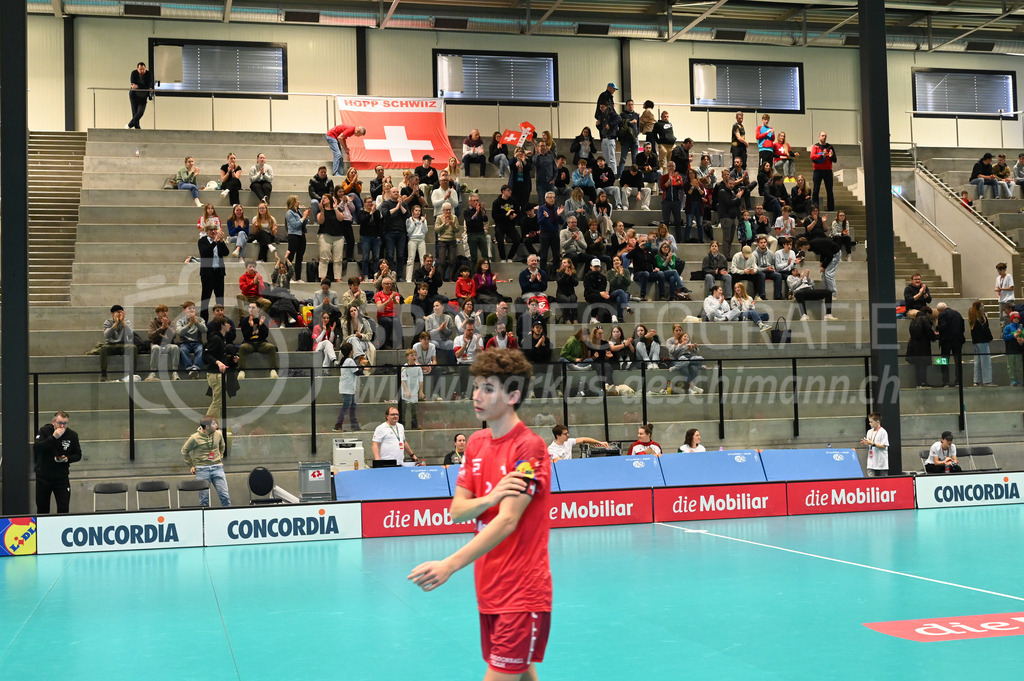 Switzerland B U19 vs Switzerland U19 - 4. February 2024 | Switzerland B U19 vs Switzerland U19
U19 Men International Matches in Switzerland
GoEasy Arena, Siggenthal Station
Supporters of both Teams.
Credit: Markus Aeschimann | <a href="https://www.markus-aeschimann.ch">Sportfotografie Markus Aeschimann</a> | <a href="https://www.instagram.com/sportfotografie.aeschimann">@sportfotografie.aeschimann</a> - Realisiert mit Pictrs.com