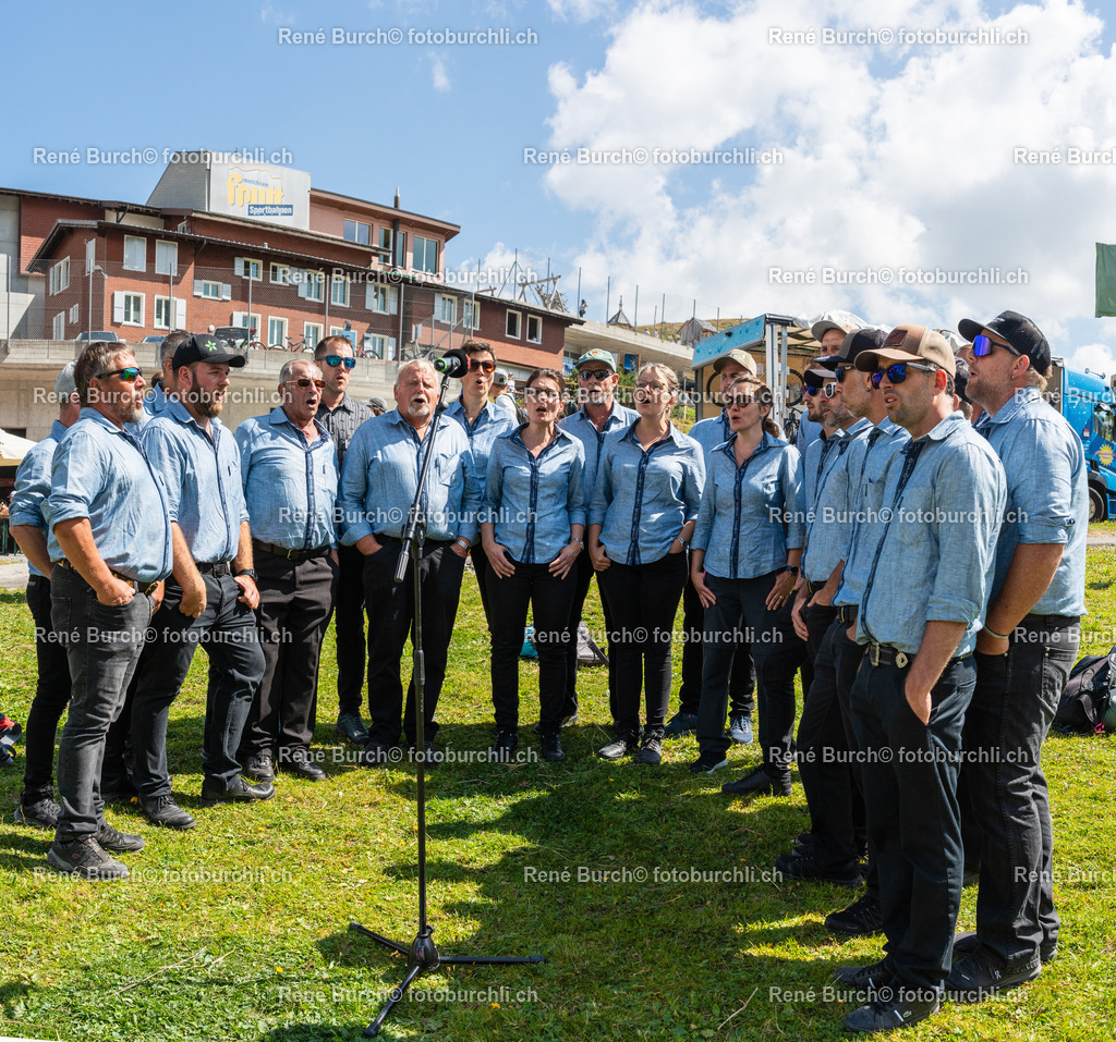 RB_04514-Pano | René Burch leidenschaftlicher Fotograf aus Kerns in Obwalden.  Hier finden sie Sport, Landschaft und Natur Fotografie.
 - Realisiert mit Pictrs.com