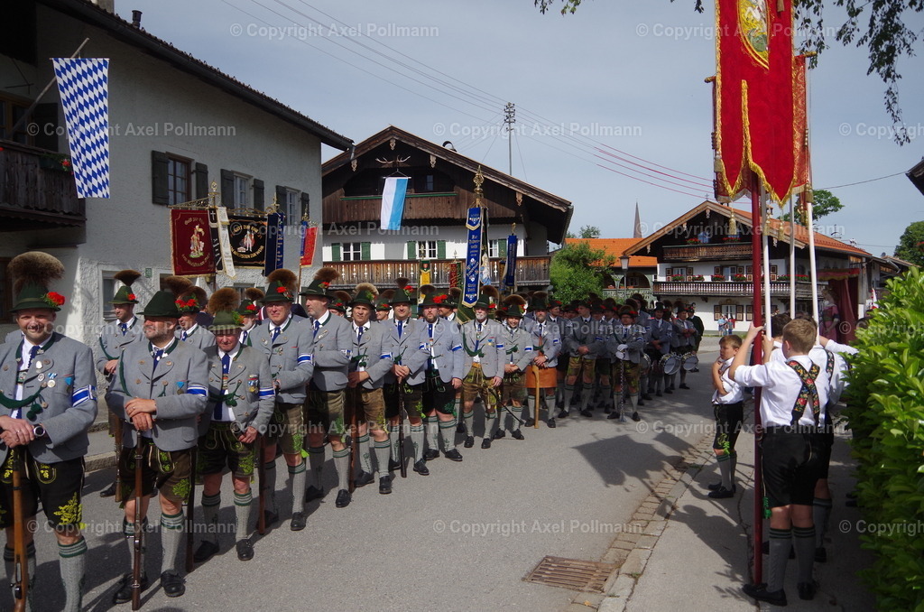 IMGP4999 | fotografiert von Axel PollmannLeonhardi Wallfahrt Benediktbeuern und Murnau, Fronleichnam, Fasching, Landschaft im Loisachtal und Benediktbeuern  - Realisiert mit Pictrs.com
