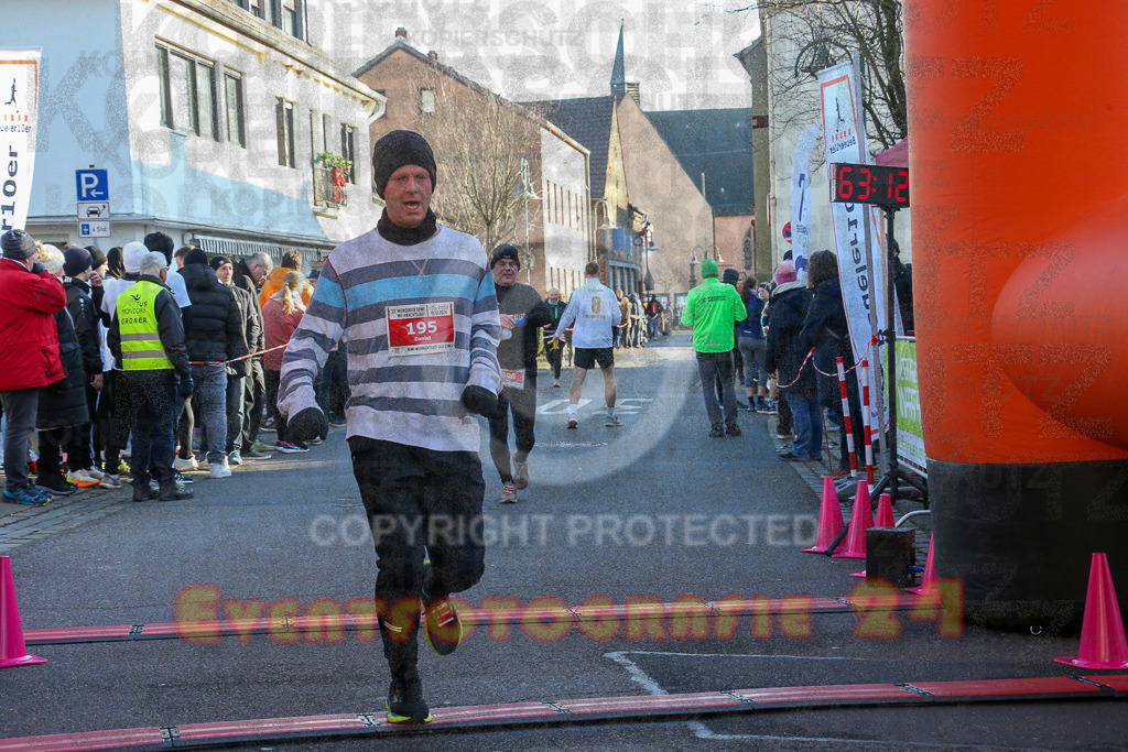 241201_1239_EX1_3040 | Sportfotografie im Rhein-Sieg Kreis, Köln, Bonn, NRW, Rheinland Pfalz, Hessen, etc. Unser Tätigkeitsfeld umfasst den Laufsport vom Volkslauf über den Marathon, Duathlon, Triathon bis zum Ultralauf wie Kölnpfad Ultra oder Schindertrail.