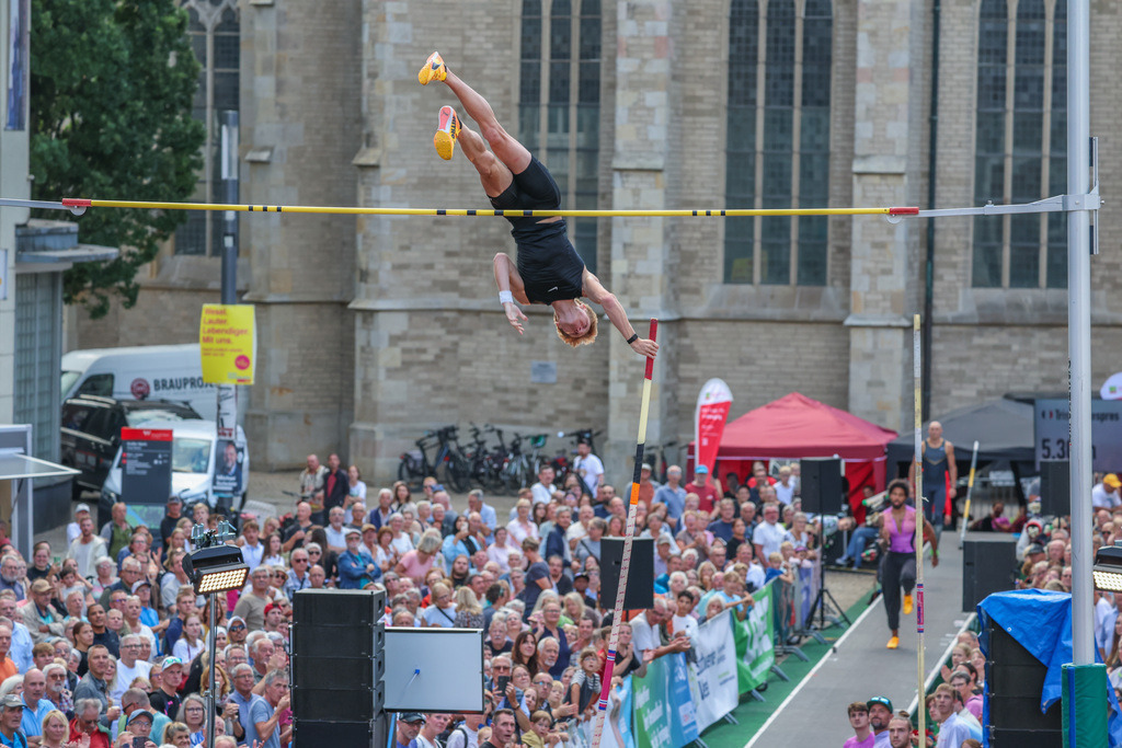 top-top.de-250828-193 | Foto, Video, Fotografie, Videografie, Fotobox, DJ, Discjockey, Musik, Musikbox, Veranstaltung, Photobooth, Amazon, Ebay, Buchtipp, Bestseller, Autor, Verlag, Buch, Wesel, Hamminkeln, NRW, Dinslaken, Rees, Drohne, Hochzeit, Party, Fotobox, Wesel, Fotograf