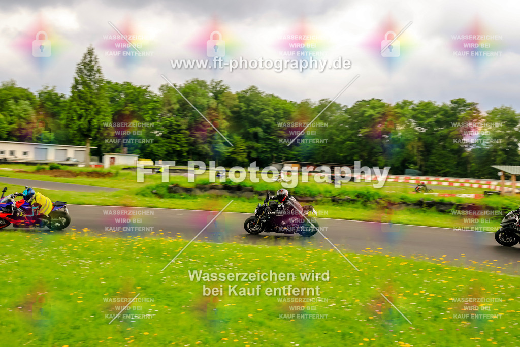 VBK-7194 | Hier findet Ihr Bilder von Touristenfahrten auf der Nürburgring Nordschleife oder von anderen Veranstaltungen die ich besucht habe. Viel Spass beim Durch Schauen 