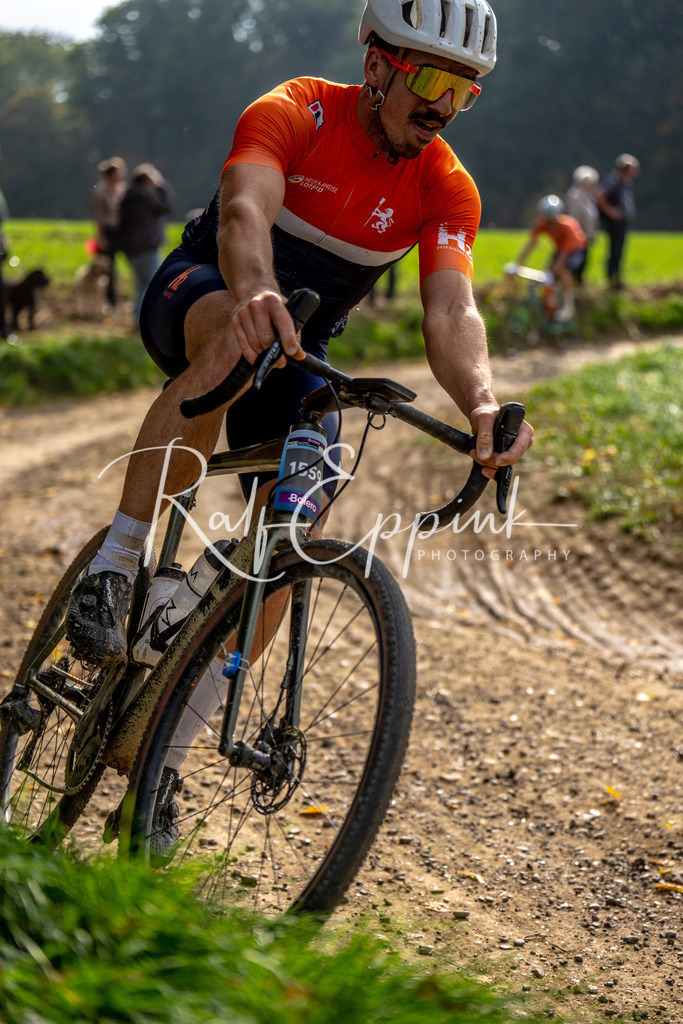 Ralf Eppink Photography 20251012_DSC05107 | Sportfotografie, Eventfotografie, Porträtfotografie, Radsport Fotograf, Triathlon Fotograf, Düsseldorf Fotograf, Köln Fotograf, Actionfotografie, Teamfotografie, Peoplefotografie, Business Portraits, Veranstaltungsfotografie, Reportagefotografie - Realisiert mit Pictrs.com