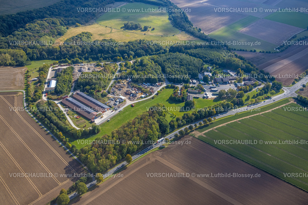Soest220904257 | Luftbild, Landwirtschaftlicher Betrieb mit Solardach Am Hunnenberg, Ruploh, Soest, Soester Börde, Nordrhein-Westfalen, Deutschland