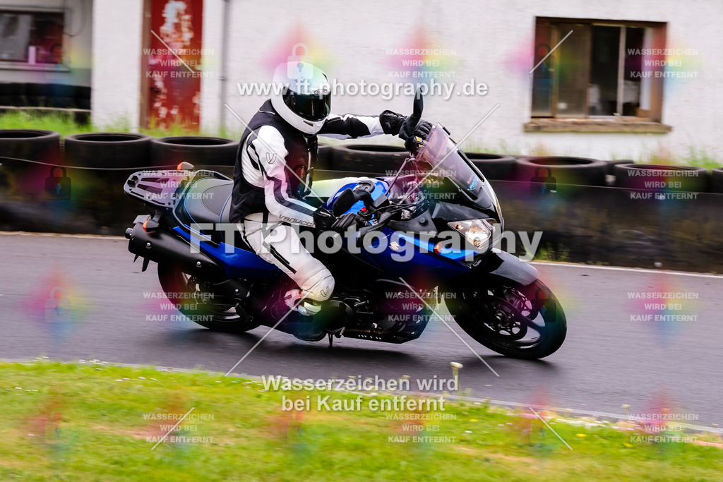 MotoTeamVBK-20460 | Hier findet Ihr Bilder von Touristenfahrten auf der Nürburgring Nordschleife oder von anderen Veranstaltungen die ich besucht habe. Viel Spass beim Durch Schauen 