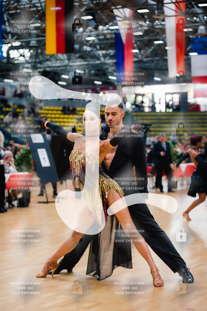 Hessen Tanzt WDSF International Open Latin 9th (12) Philip Andraus _ Ekaterina Tsvetkov (TTC Fortis Nova Maintal)-2025-05-18-2943 | Webshop for digital downloads and prints of dance sport, event & show photographer Julian Link - Realisiert mit Pictrs.com