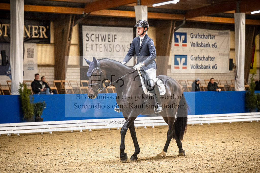 DOS_1387 | Entdecke hochwertige Reitturnierfotos von Foto Oger. Professionell, emotional und authentisch – jetzt Lieblingsmomente im Shop bestellen.Deutschlandweite Turnierfotografie. - Realisiert mit Pictrs.com