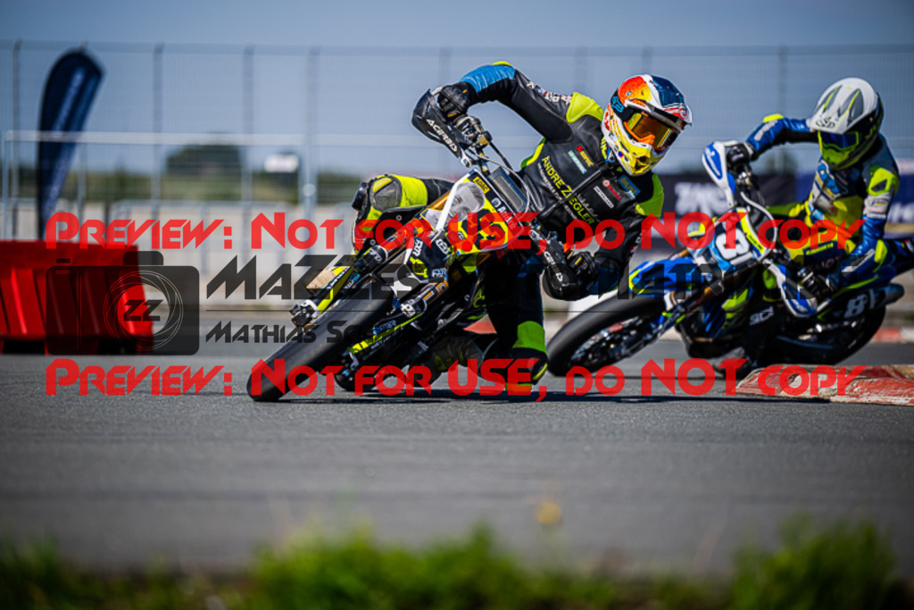 MaZZes_FotoMatrix_220903_1925 | S2