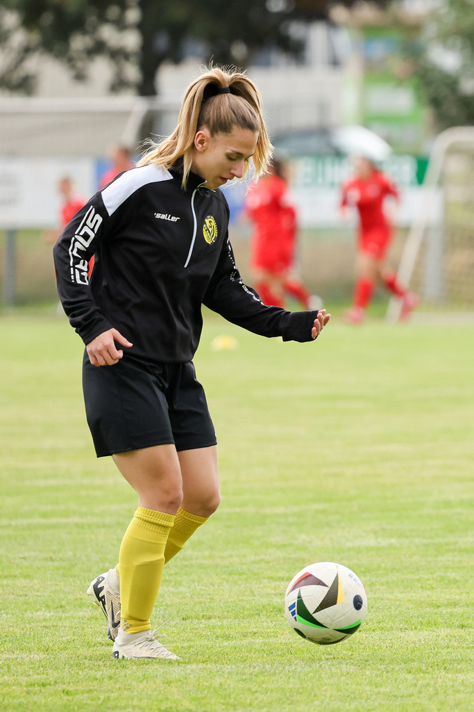 Fußball I FRAUEN I Saison 2025-2026 I Freundschaftsspiel I SGM Ebnat-Waldhausen - 1FC Heidenheim 1846 2 I_250823_1333 | Fotopresso – Sportfotografie in Heidenheim & Umgebung. Professionelle Sportfotografie für unvergessliche Momente. Dynamische Action-Shots, emotionale Szenen & hochwertige Bilder. - Realisiert mit Pictrs.com