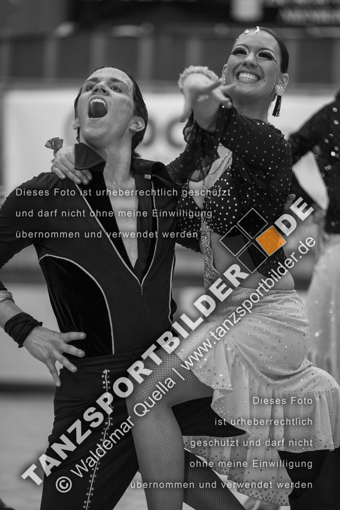 20090124-10159 | Hier finden Sie Tanz Bilder vom Latein und Standard Formationen tanzen. Sportbilder vom Tanzsport. Schöne Fotos und von Weltmeisterschaft, Europameisterschaft, Bundesliga, Regionalliga, Oberliga und Landesliga sowie von GOC Stuttgart, DanceComp, WM Bremen