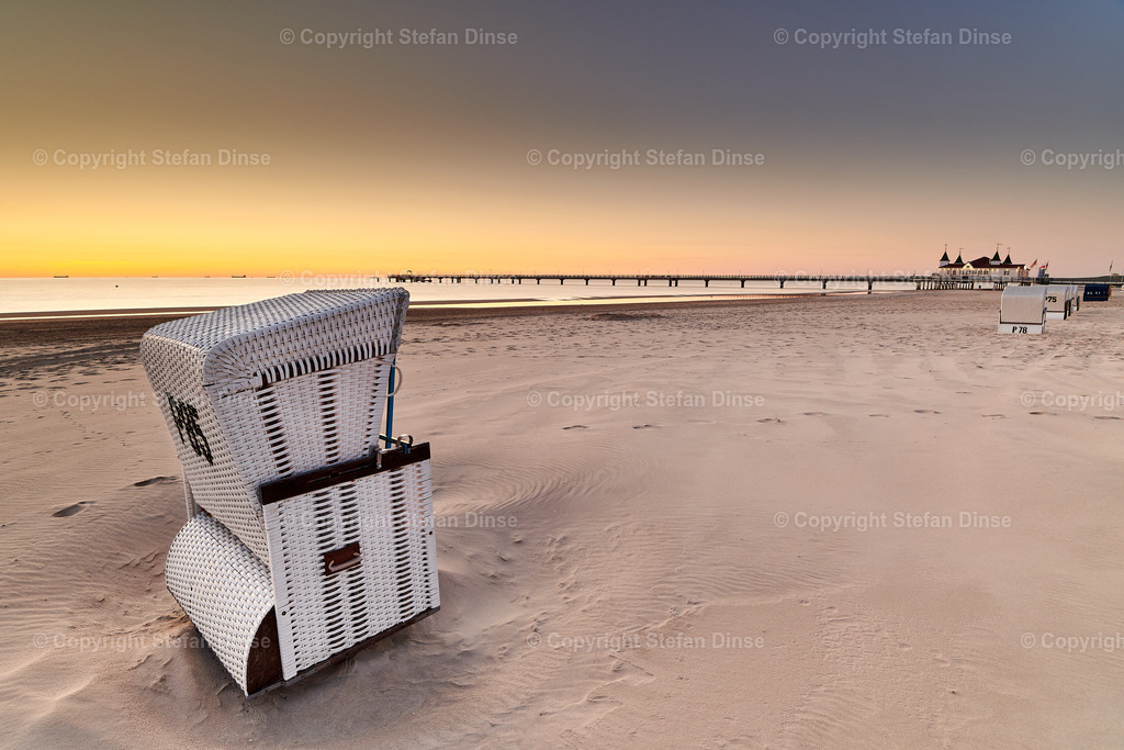 Summer morning on the beach of Seebad Ahlbeck on the island of Usedom | Summer morning on the beach of Seebad Ahlbeck on the island of Usedom - Realisiert mit Pictrs.com