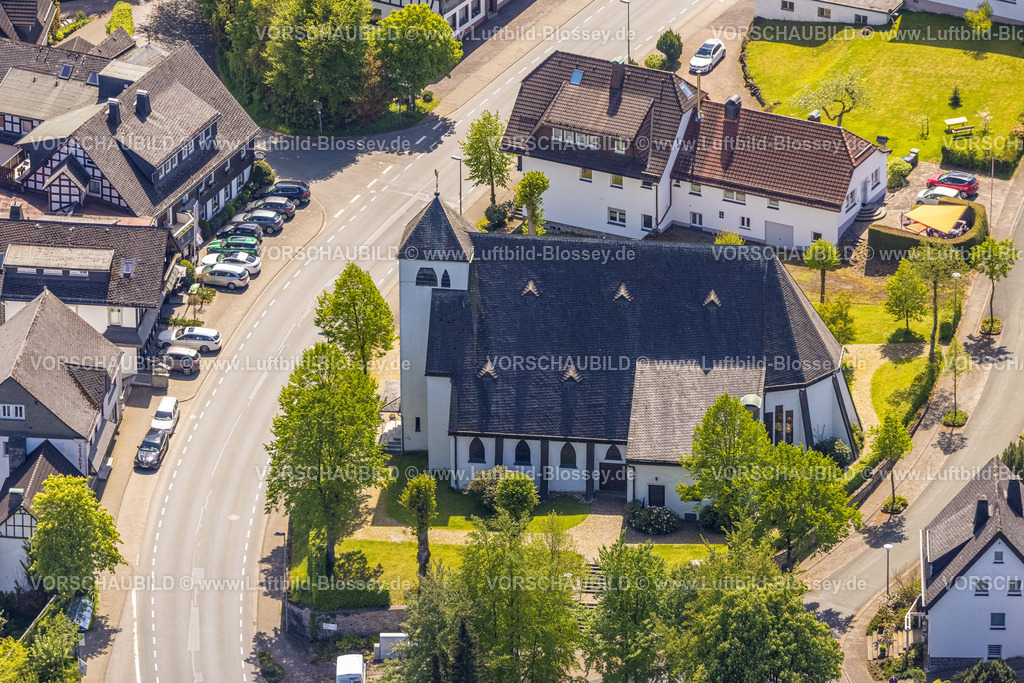 Eslohe230505879 | Luftbild, Kirche Sankt Nikolaus, Cobbenrode, Eslohe, Sauerland, Nordrhein-Westfalen, Deutschland