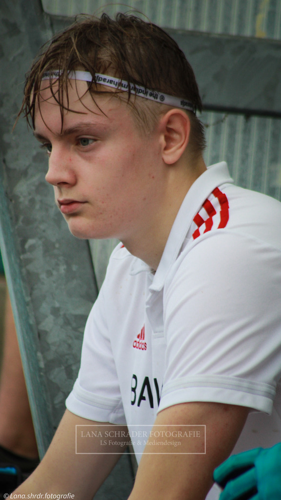 Clemens Ophey, MU18 REGIONALLIGA DM22 ZWR HF RWK-MHC | lanaschraderfotografie - Realisiert mit Pictrs.com