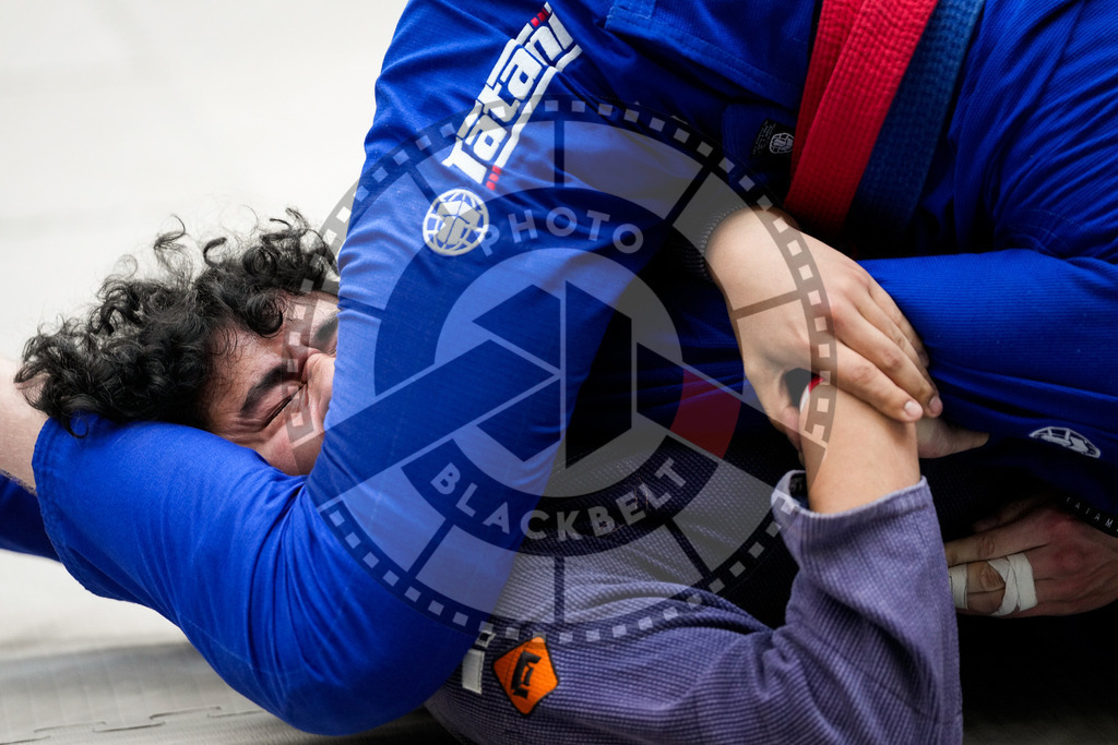 20250920PBB1739 | Athletes compete during the AJP Tour Hamburg International Jiu-Jitsu Championship, on September 20, 2025 in Hamburg, Germany. © Chiara Dazi / photoblackbelt