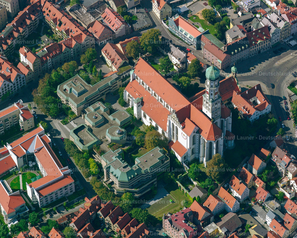2403231 | St. Ulrich und Afra ist eine römisch-katholische  spätgotische Stadtpfarrkirche