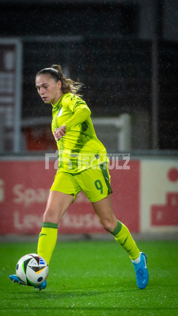 20240927_NSZ_7024 | Jill Janssens (TSG Hoffenheim,No.09)DEU, Leverkusen, 27.09.2024 Fußball, Frauen, Google Pixel Frauen-Bundesliga, Saison 2024/2025, 4. Spieltag, Bayer 04 Leverkusen - TSG HoffenheimDIE DFB-RICHTLINIEN UNTERSAGEN JEGLICHE NUTZUNG VON FOTOS ALS SEQUENZBILDER UND/ODER VIDEOÄHNLICHE FOTOSTRECKEN - Realisiert mit Pictrs.com