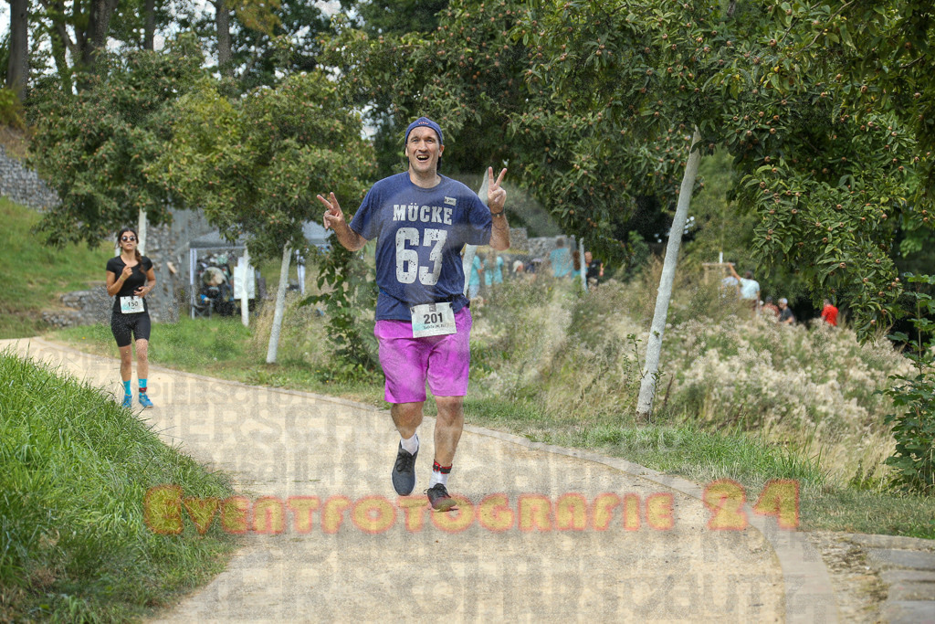 250824_1254_EX1_0876 | Sportfotografie im Rhein-Sieg Kreis, Köln, Bonn, NRW, Rheinland Pfalz, Hessen, etc. Unser Tätigkeitsfeld umfasst den Laufsport vom Volkslauf über den Marathon, Duathlon, Triathon bis zum Ultralauf wie Kölnpfad Ultra oder Schindertrail.