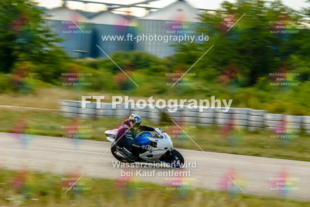 Chambley Juli-0121 | Hier findet Ihr Bilder von Touristenfahrten auf der Nürburgring Nordschleife oder von anderen Veranstaltungen die ich besucht habe. Viel Spass beim Durch Schauen 
