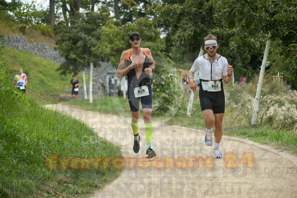 250824_1424_EX1_6118 | Sportfotografie im Rhein-Sieg Kreis, Köln, Bonn, NRW, Rheinland Pfalz, Hessen, etc. Unser Tätigkeitsfeld umfasst den Laufsport vom Volkslauf über den Marathon, Duathlon, Triathon bis zum Ultralauf wie Kölnpfad Ultra oder Schindertrail.