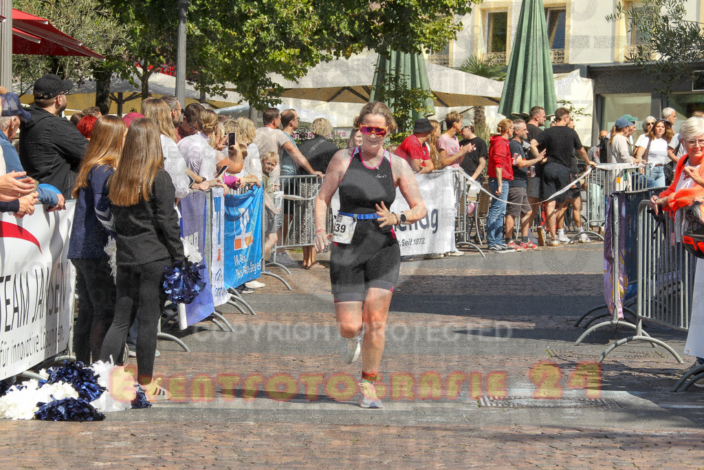 250824_1435_EV4_1947 | Sportfotografie im Rhein-Sieg Kreis, Köln, Bonn, NRW, Rheinland Pfalz, Hessen, etc. Unser Tätigkeitsfeld umfasst den Laufsport vom Volkslauf über den Marathon, Duathlon, Triathon bis zum Ultralauf wie Kölnpfad Ultra oder Schindertrail.
