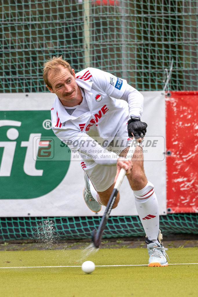 SFE_20250323_0023 | Köln, Deutschland, 23.03.2025:  Hockey 1. Bundesliga Herren Rot-Weiss Köln - Berliner HC im KTHC Stadion Rot-Weiss Köln Tennis and Hockey Club am 23.03.2025 in Köln, Deutschland. (Foto von Stephan Fehrmann)Köln, Germany, 23.03.2025: Hockey 1. Bundesliga Herren Rot-Weiss Köln - Berliner HC in KTHC Stadion Rot-Weiss Köln Tennis and Hockey Club at 23.03.2025 in Köln, Deutschland. (Foto from Stephan Fehrmann)