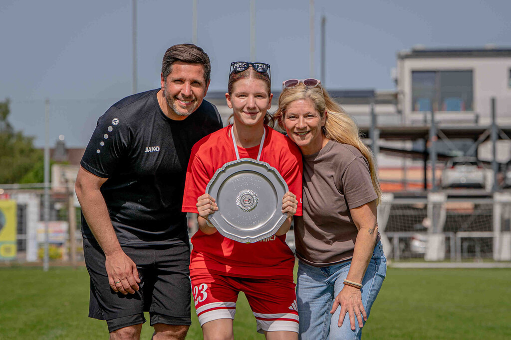 Fußball I C-Juniorinnen I Saison 2025-2026 I OSC U15 - Eltern und Geschwister I 11918 | jns.sportfotos - Realisiert mit Pictrs.com