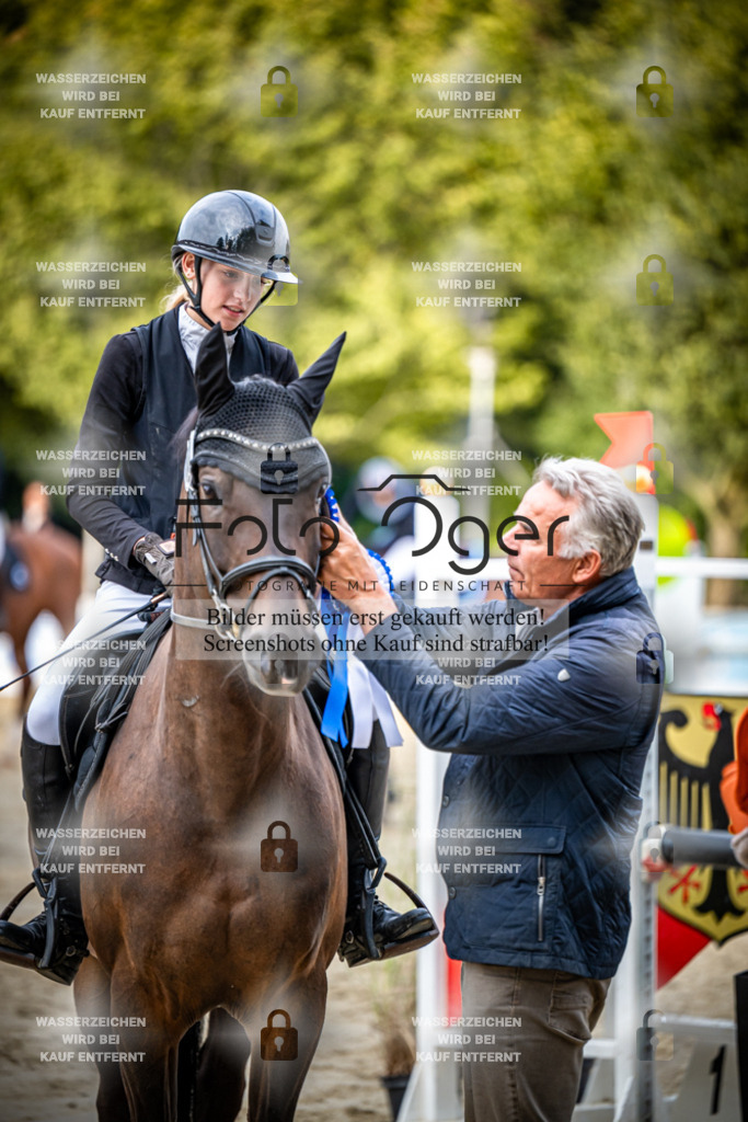2026-09---Waldhof-11-0018 | Entdecke hochwertige Reitturnierfotos von Foto Oger. Professionell, emotional und authentisch – jetzt Lieblingsmomente im Shop bestellen.Deutschlandweite Turnierfotografie. - Realisiert mit Pictrs.com