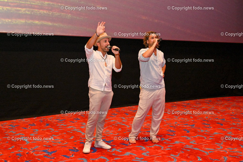 Lassts mas sche griassn_ 2 Tagesbart_ 31.10.2024-147 | bilder, linz, oberösterreich, österreich, europa, photo, foto, tiere, hunde, landwirtschaft, landschaft, politik, wirtschaft, wissenschaft, industrie, verkehr, medizin, society, fodo.news