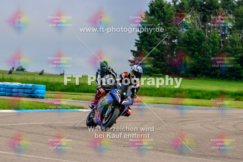 MotoTeam-8178 | Hier findet Ihr Bilder von Touristenfahrten auf der Nürburgring Nordschleife oder von anderen Veranstaltungen die ich besucht habe. Viel Spass beim Durch Schauen 